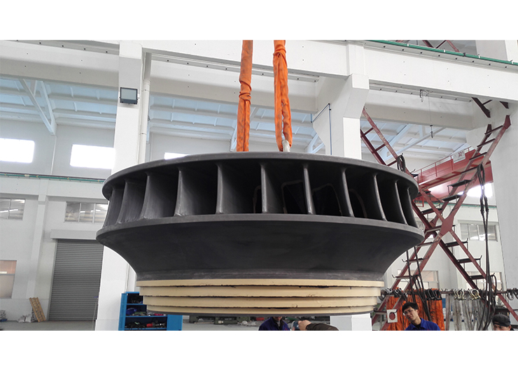 厄瓜多爾索普拉多拉水電站水輪機組混流式轉輪過流表面熱噴塗